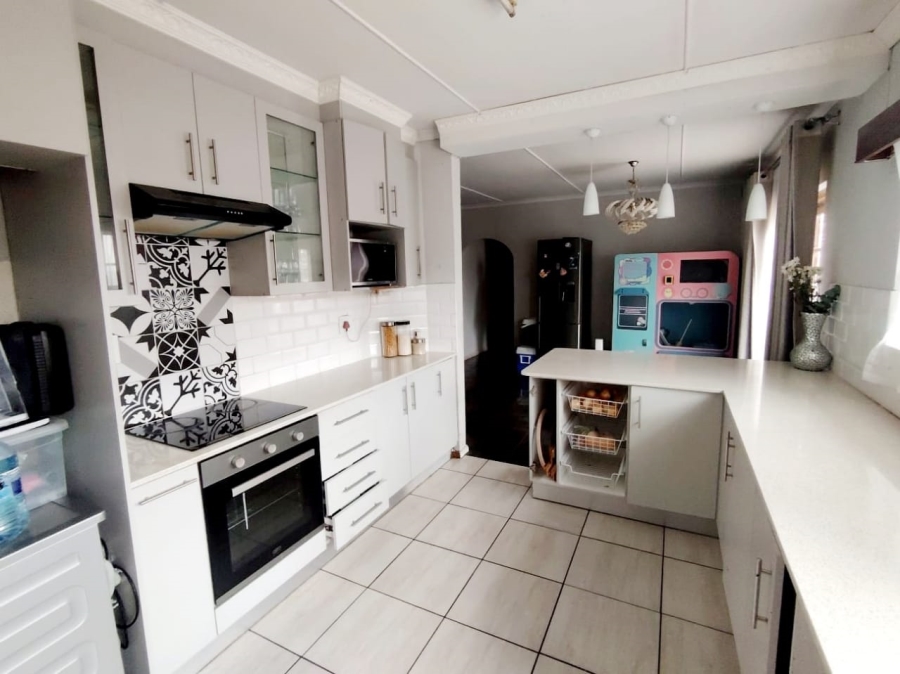 4 Bedroom Property for Sale in Amalinda Eastern Cape